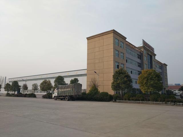 办公楼和北厂房实景